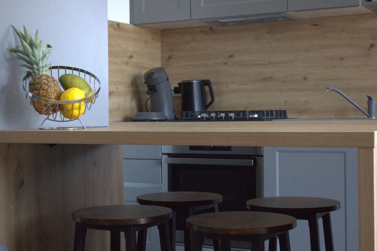 Apartman Sara S Pogledom Na More Lovran Extérieur photo